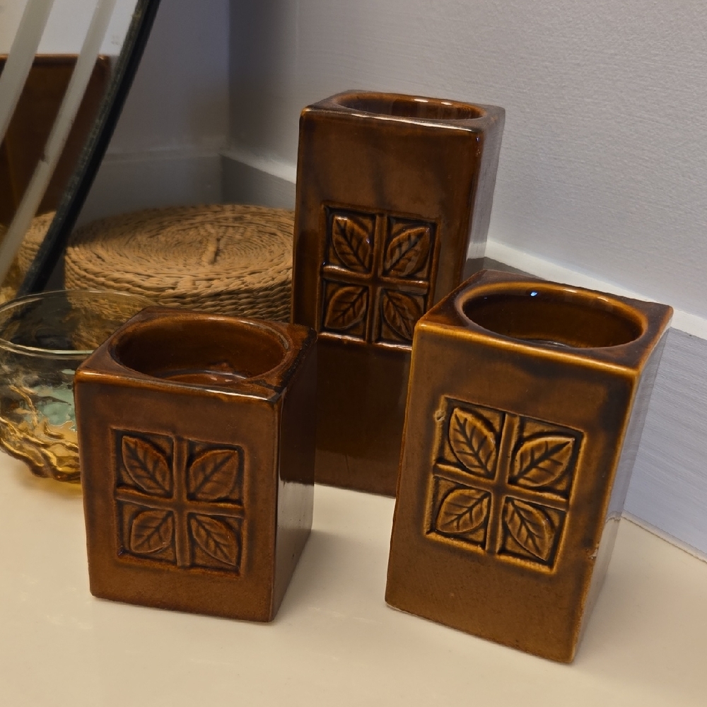 Elegant Brown Leaf-Patterned Candle Holders